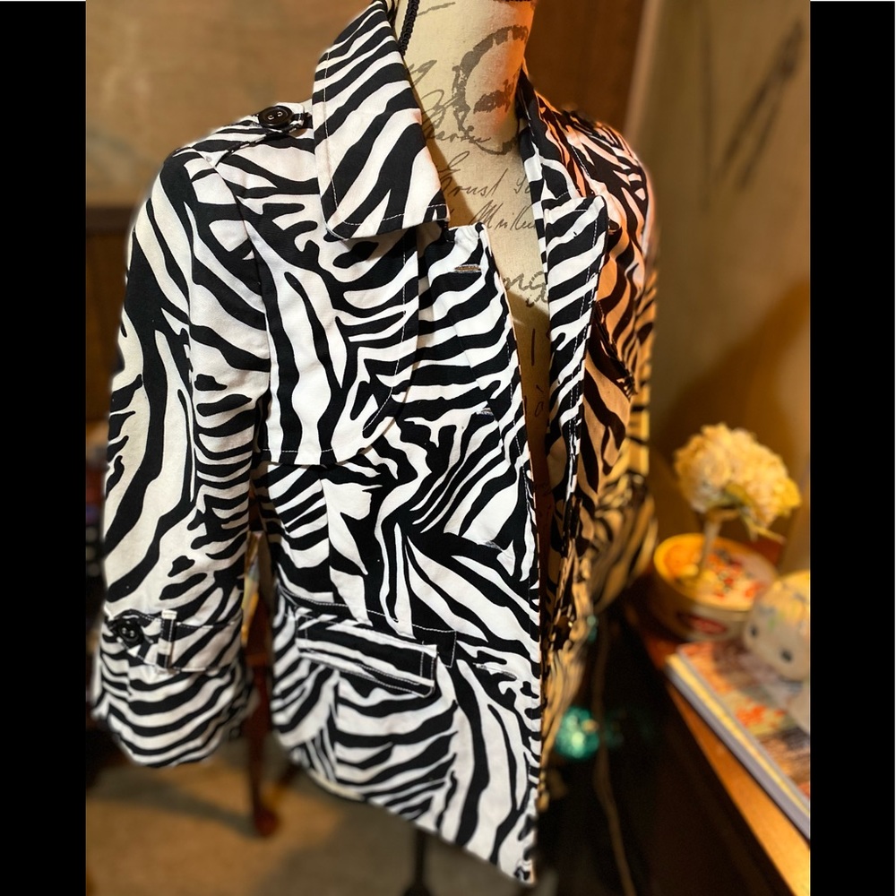 Rafaella tiger print jacket in new condition